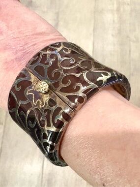 Angelique de Paris Demi Jezebel 925 Sterling Silver Resin Hinged Cuff Bracelet
